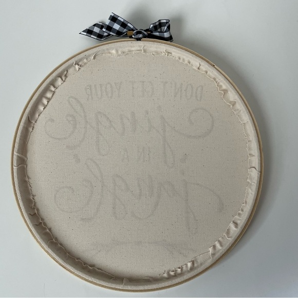 Christmas Message Hoop/Sign - Picture 3 of 3